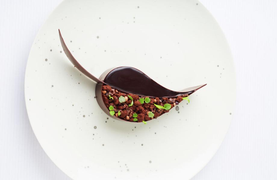 Món ăn thuộc nhà hàng đạt ba sao Michelin Maison Pic.