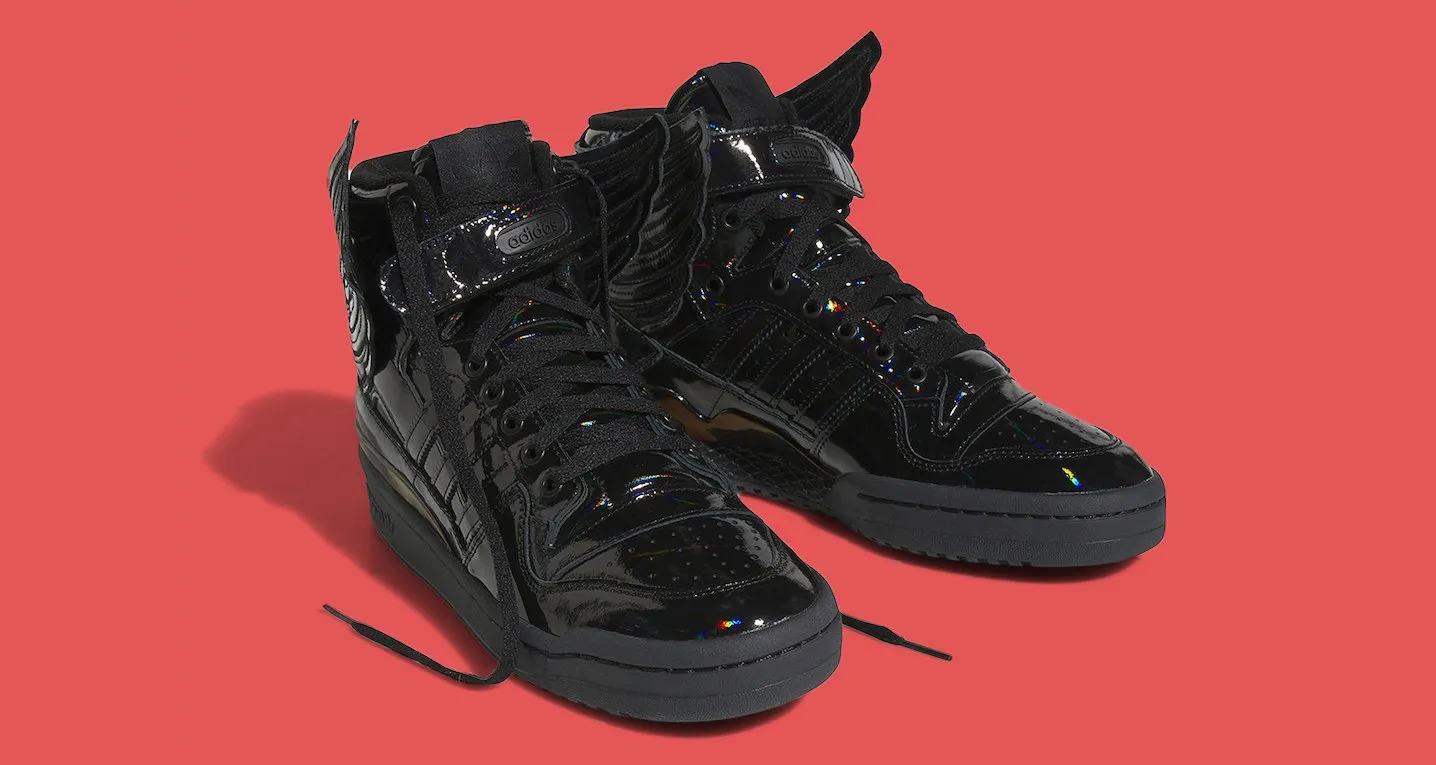 giày Sneaker màu Triple Back