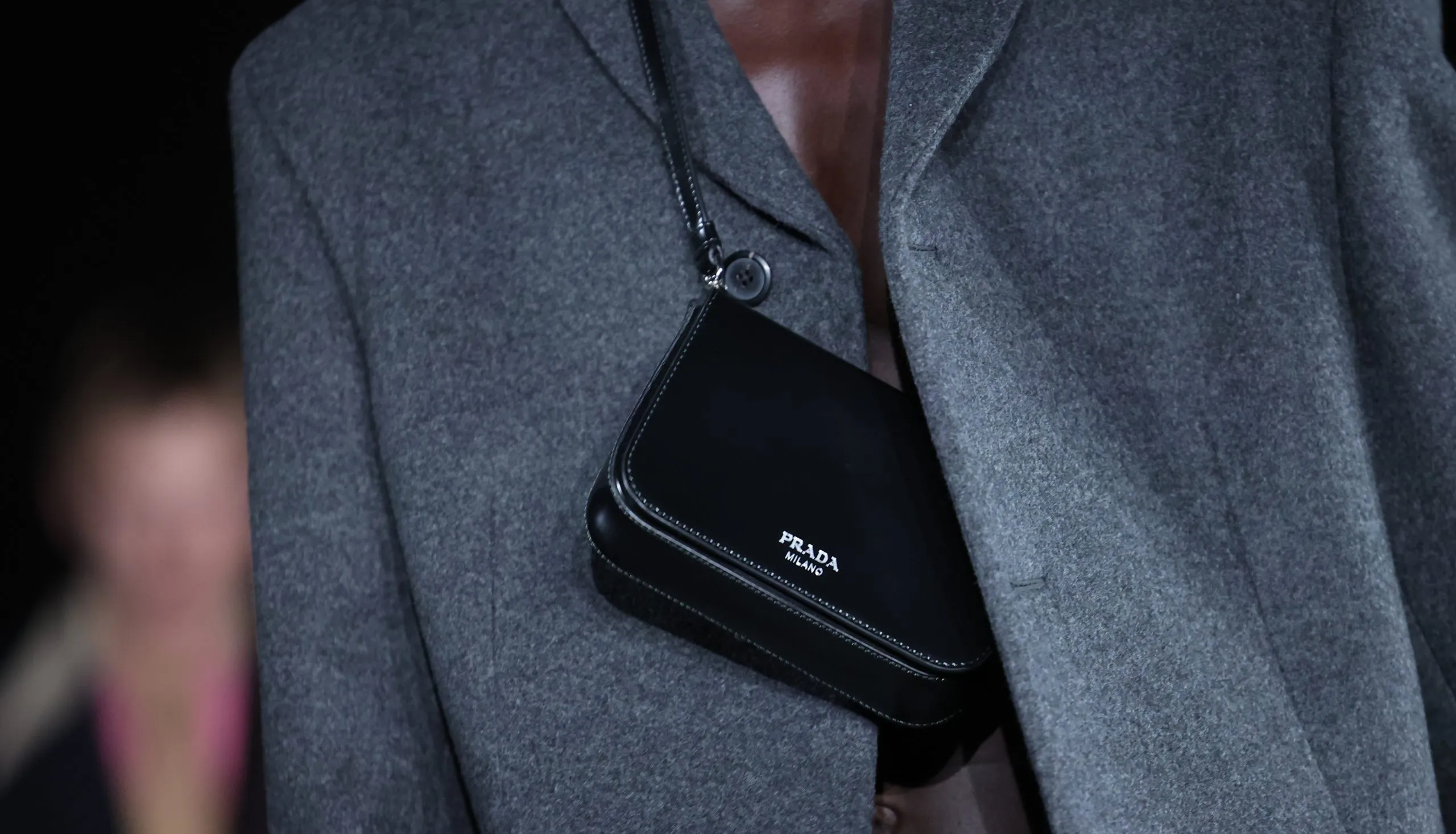 prada2.png