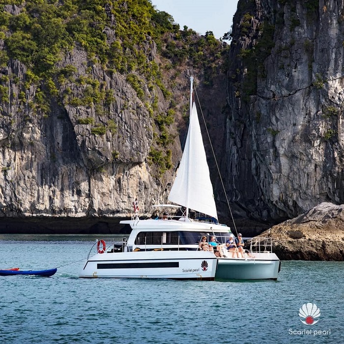 Combo đẳng cấp 5*: Du thuyền Scarlet Pearl 5* + Thủy phi cơ
