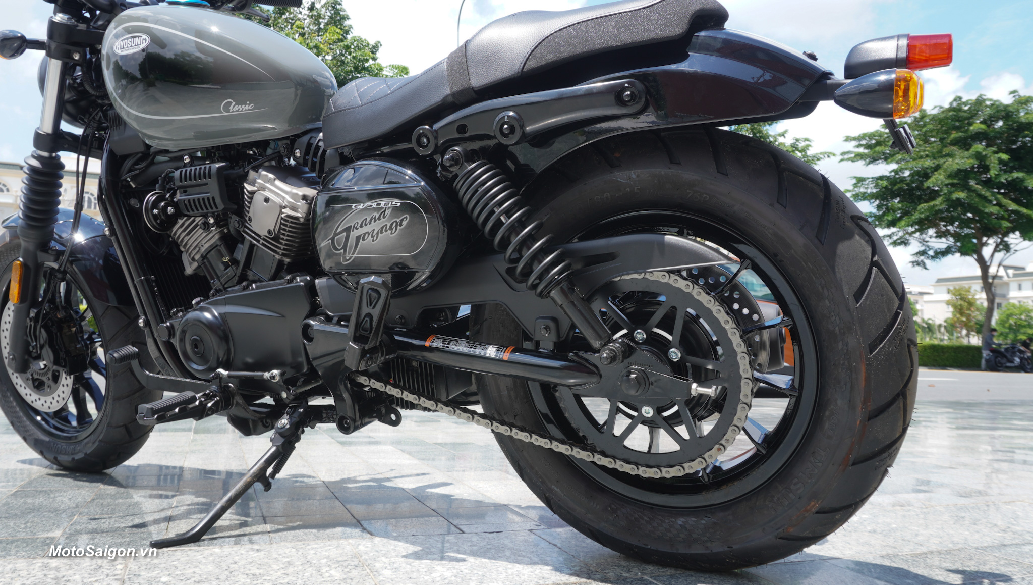Hyosung GV300S biến thể Bobber của GV300R đã có giá xe