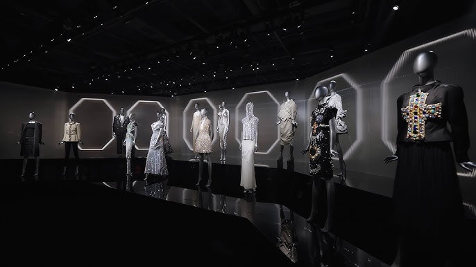 Khai mạc triển lãm Swarovski Masters of Light tại Thượng Hải