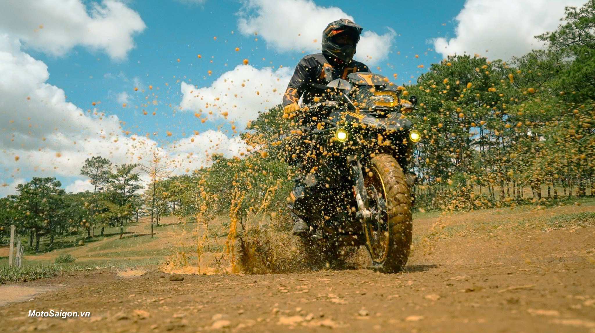 Trải nghiệm thăng hoa cảm xúc cùng BMW R1250GS HP tại Đà Lạt