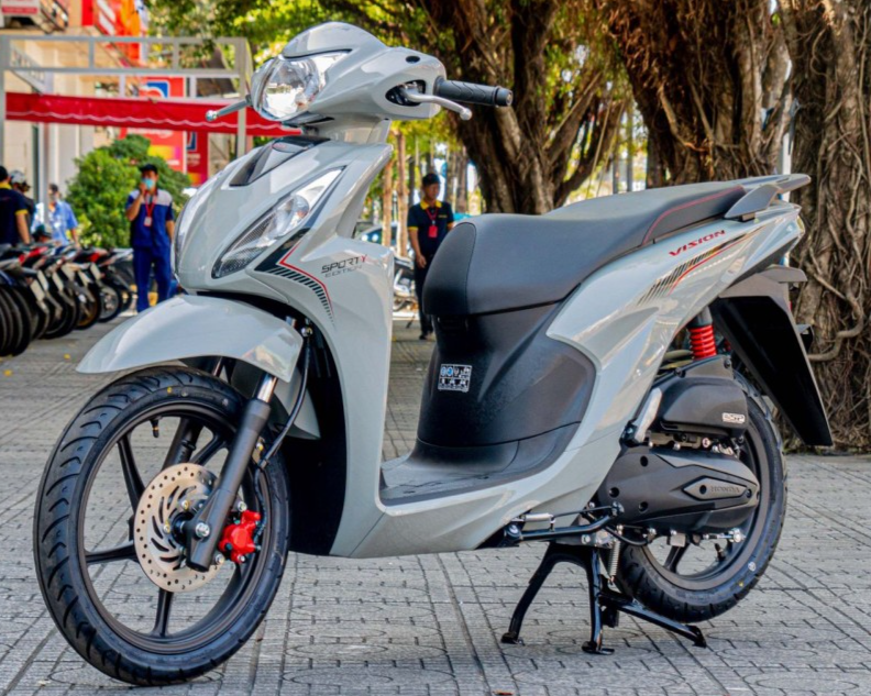 9-thang-viet-nam-tieu-thu-gan-2-trieu-xe-may-gia-xe-vision-giam-sau-20231020113715.jpg?rt=20231020113747