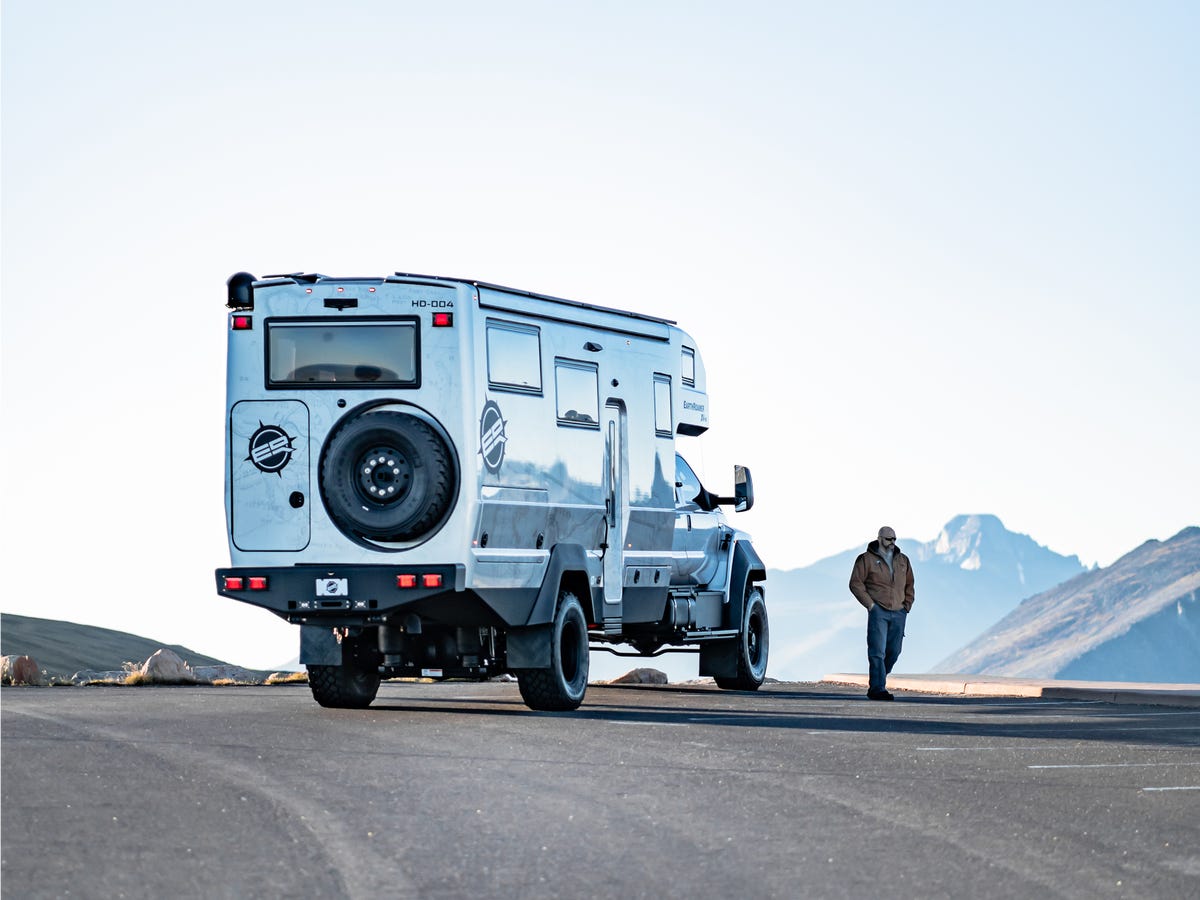 EarthRoamer XV-HD sang trọng với mức giá khởi điểm 1,7 triệu USD