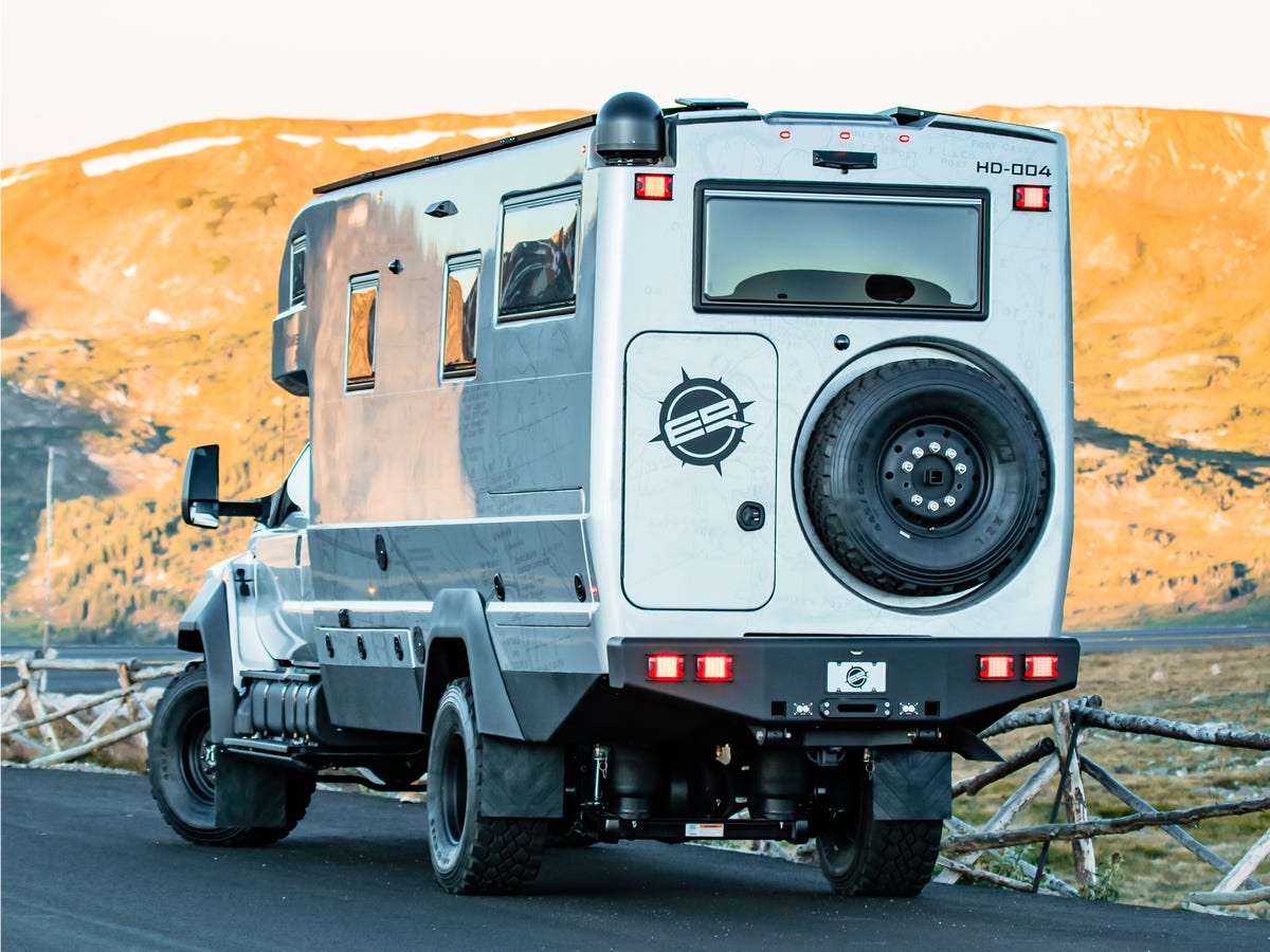 EarthRoamer XV-HD sang trọng với mức giá khởi điểm 1,7 triệu USD