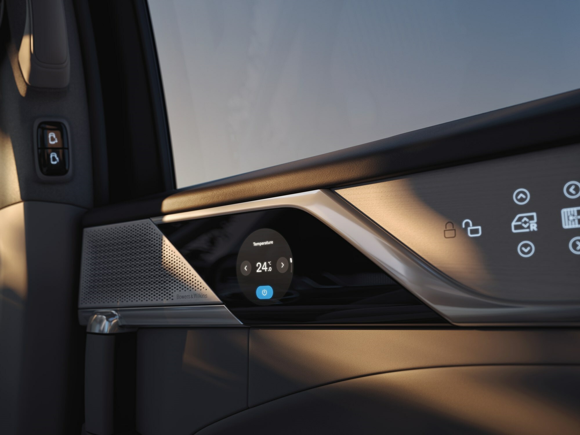 2025-volvo-em90-143-1699841655298.jpg