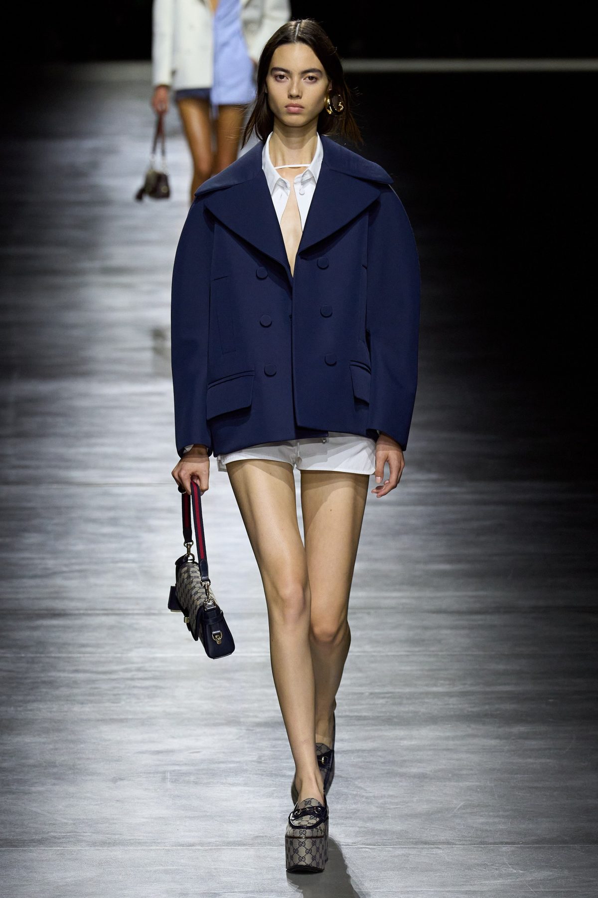 00030-gucci-spring-2024-ready-to-wear-credit-gorunway-1200x1800.jpg