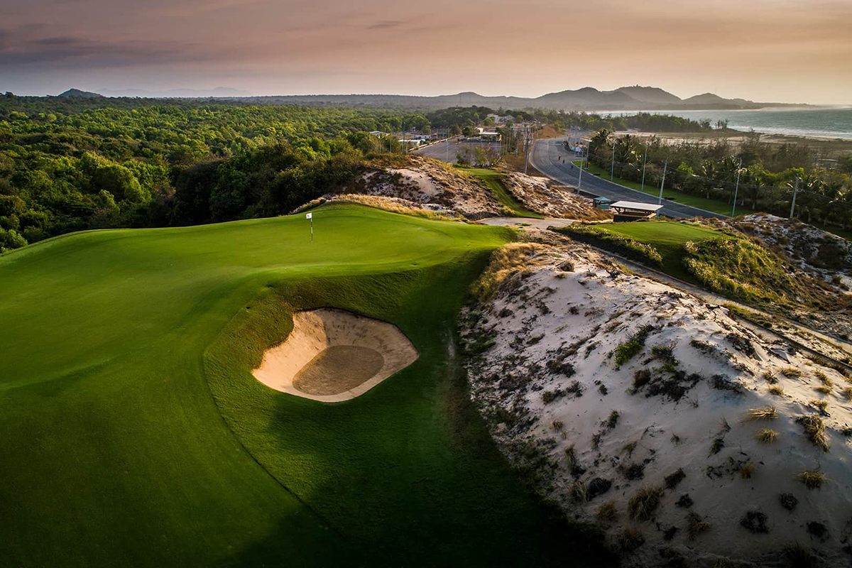The Bluffs Grand Hồ Tràm Strip