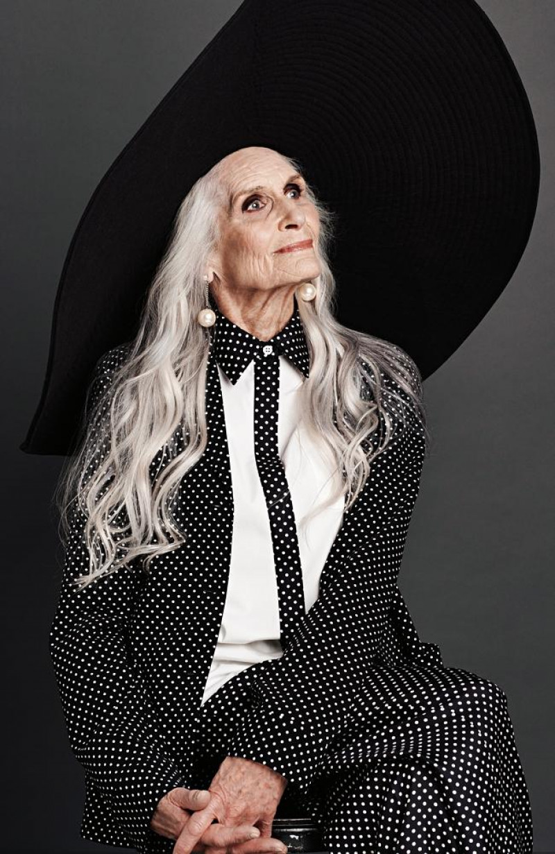 daphne-selfe-3.jpg