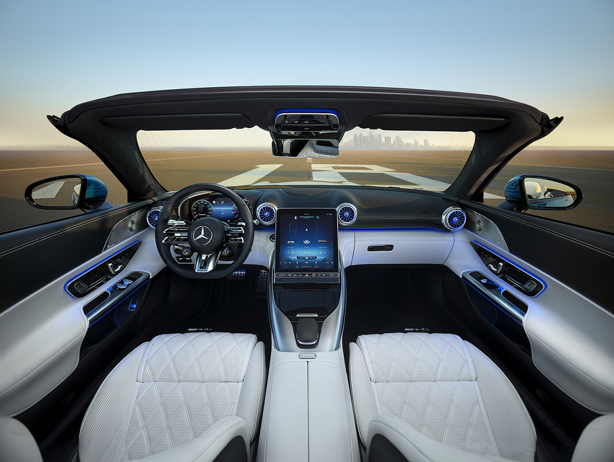 Mercedes AMG SL: Sự trở lại của huyền thoại AMG