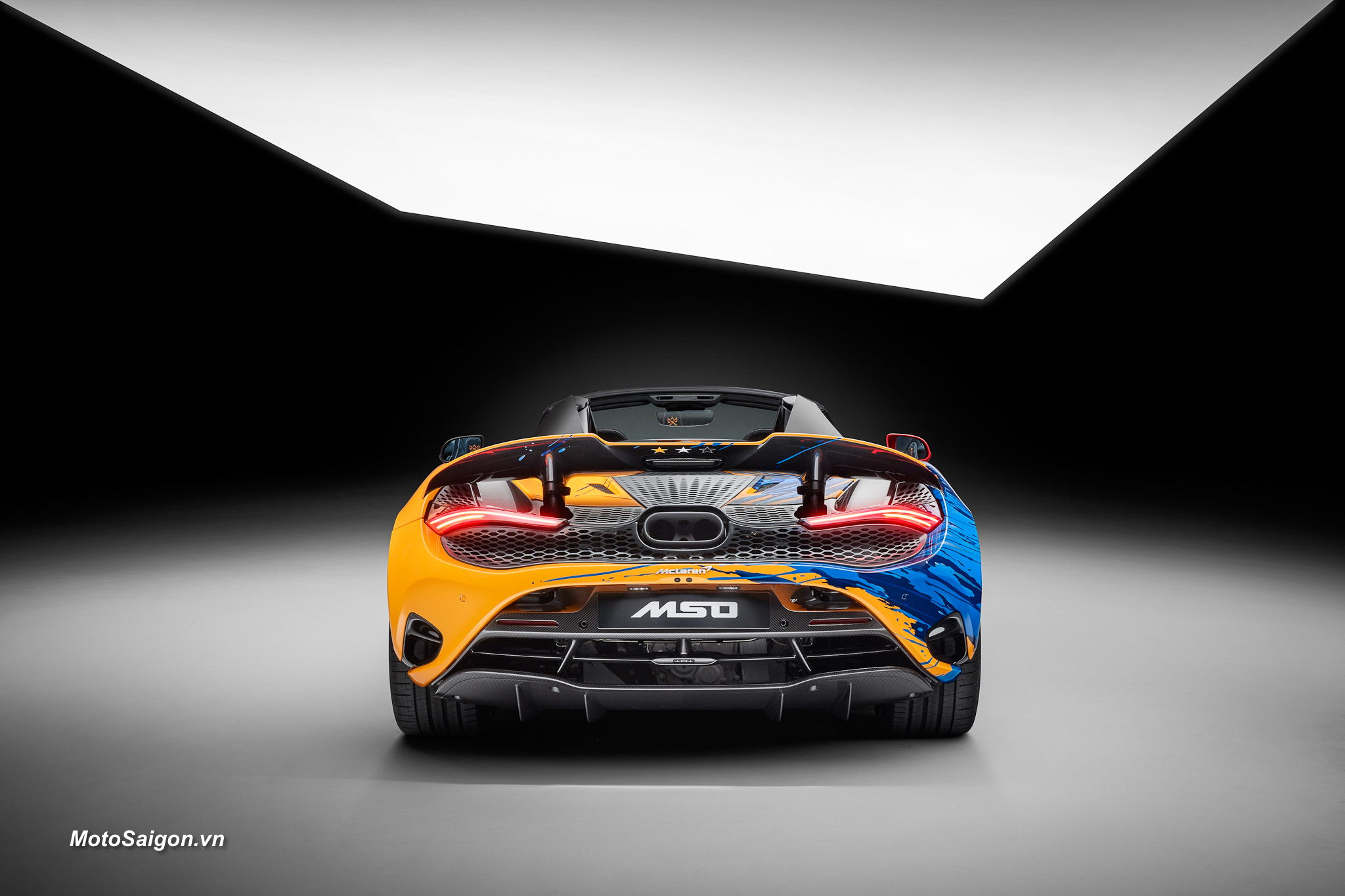 McLaren 750S chủ đề 3-7-59 – phiên bản tôn vinh thành tích chiến thắng ‘Triple Crown’