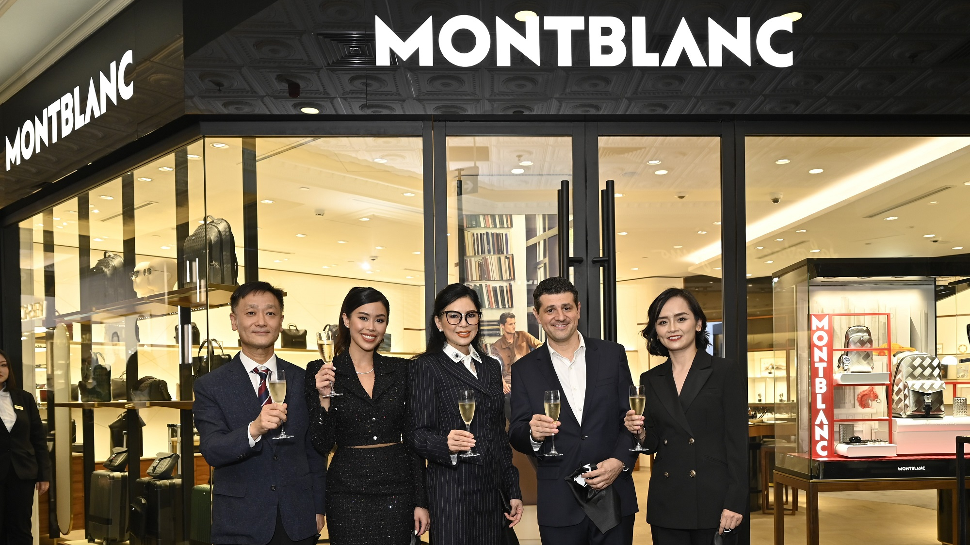 Lần đầu xuất hiện cửa hàng Montblanc tại Hà Nội