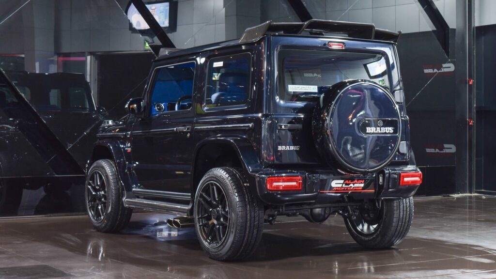 Suzuki Jimny "thăng hạng" thành Brabus G