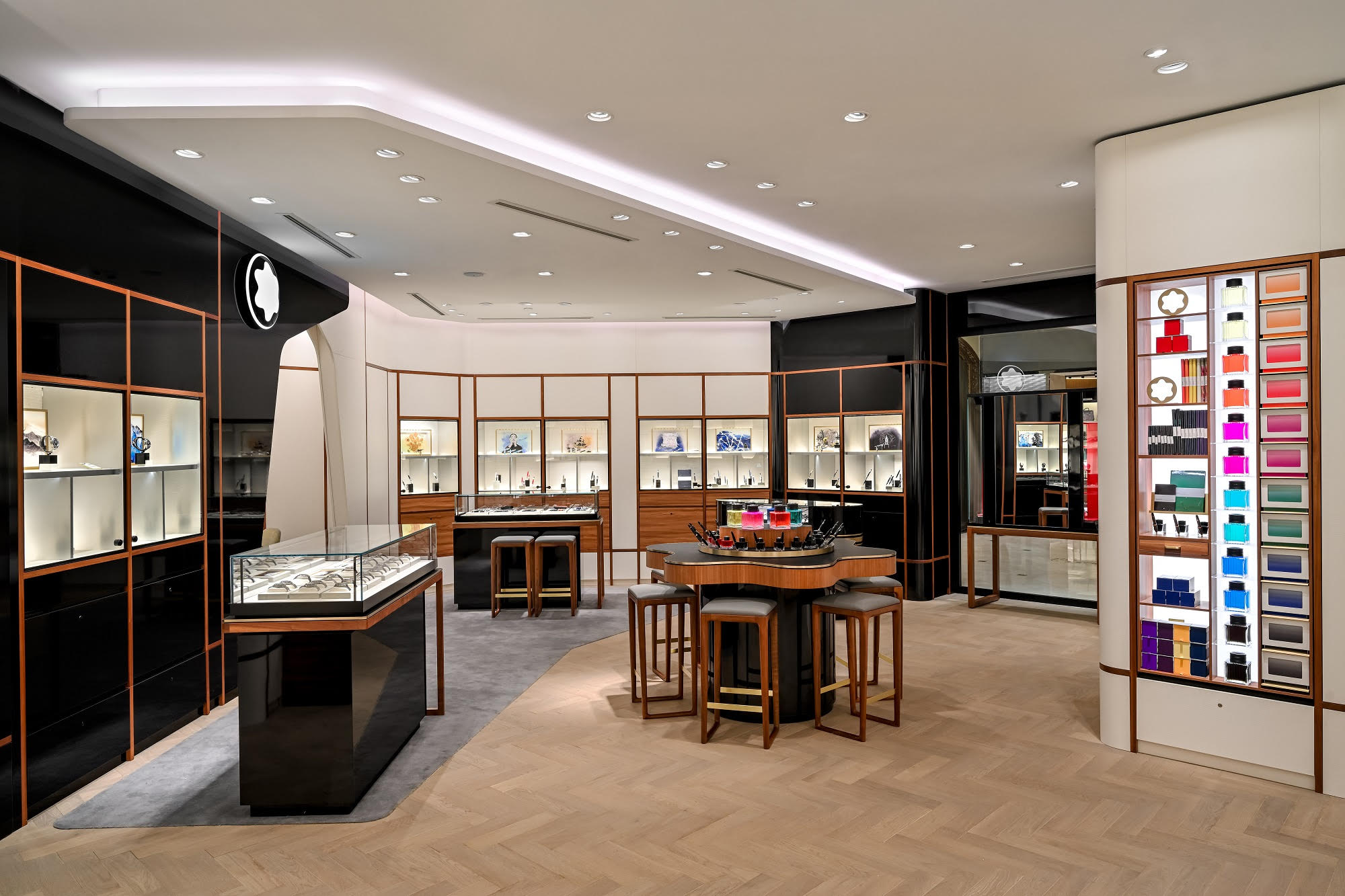 Cửa hàng Montblanc mới