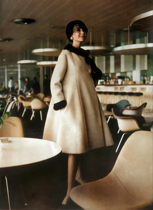 christian-dior-haute-couture-fall-winter-1961-62-collection-v0-q9rmb22up6y91.jpg.webp