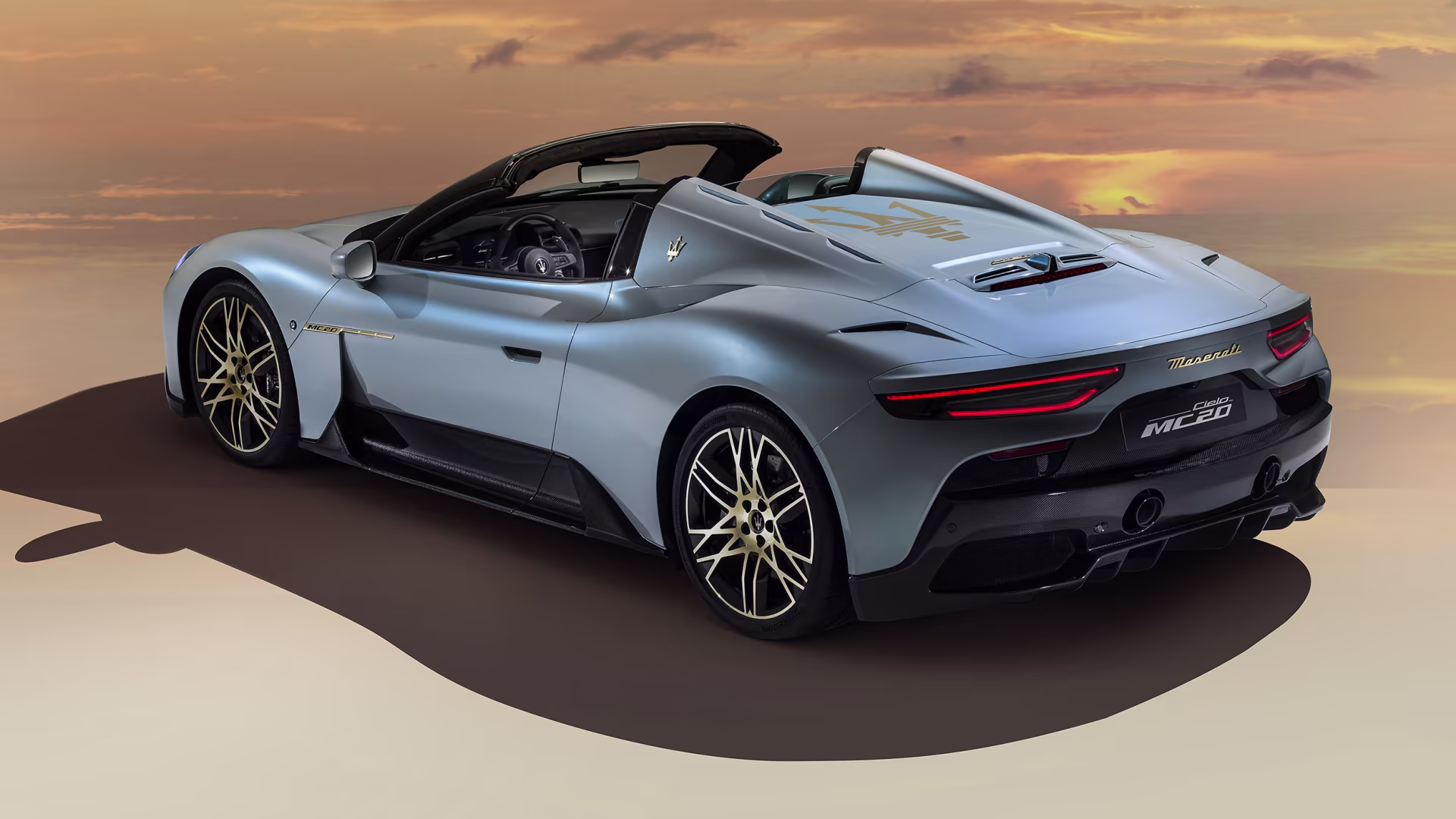 Triệu hồi toàn cầu mẫu Maserati MC20 do lỗi kính chắn gió