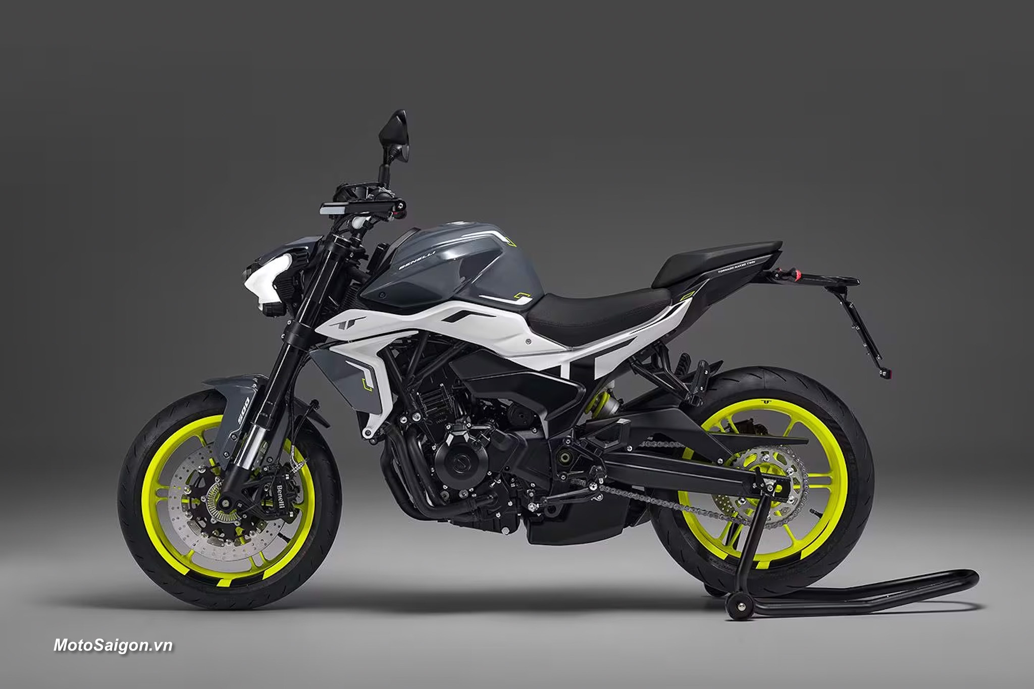 Benelli ra mắt cặp đôi Tornado 500 cùng với BKX 300S