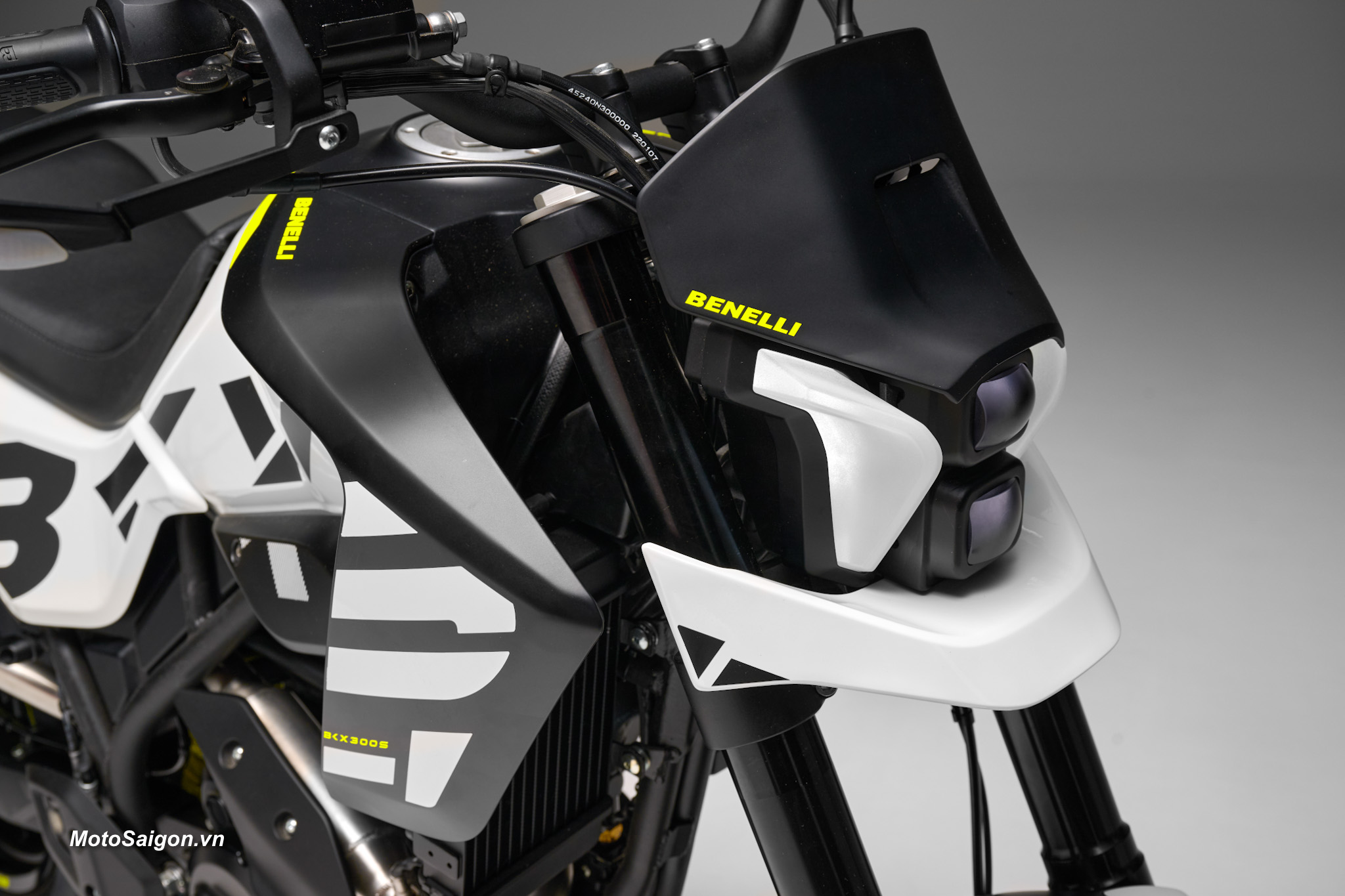 Benelli ra mắt cặp đôi Tornado 500 cùng với BKX 300S