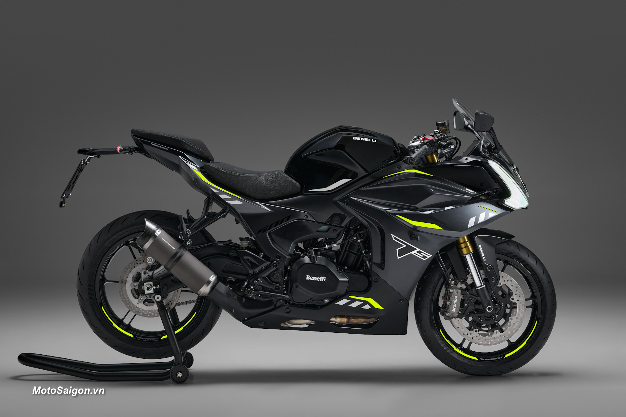 Benelli ra mắt cặp đôi Tornado 500 cùng với BKX 300S