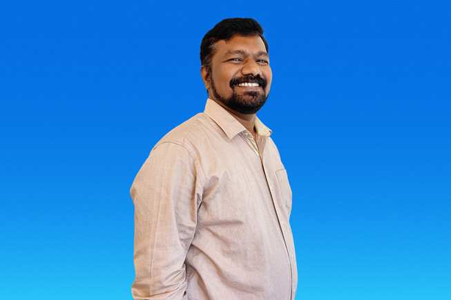 Vinod Nitturi, Thành viên Apple Store.