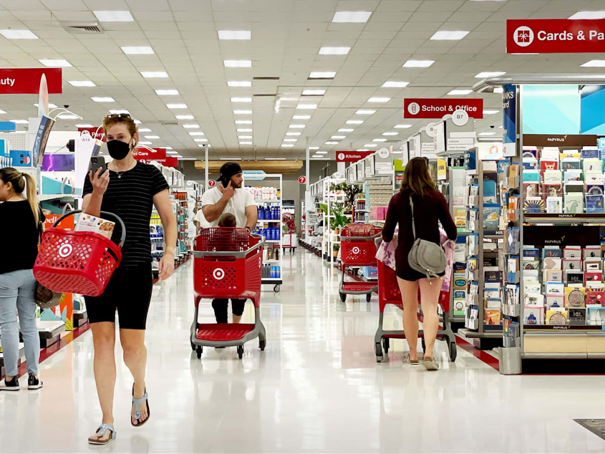 target-shoppers-lead-js-122722.jpg