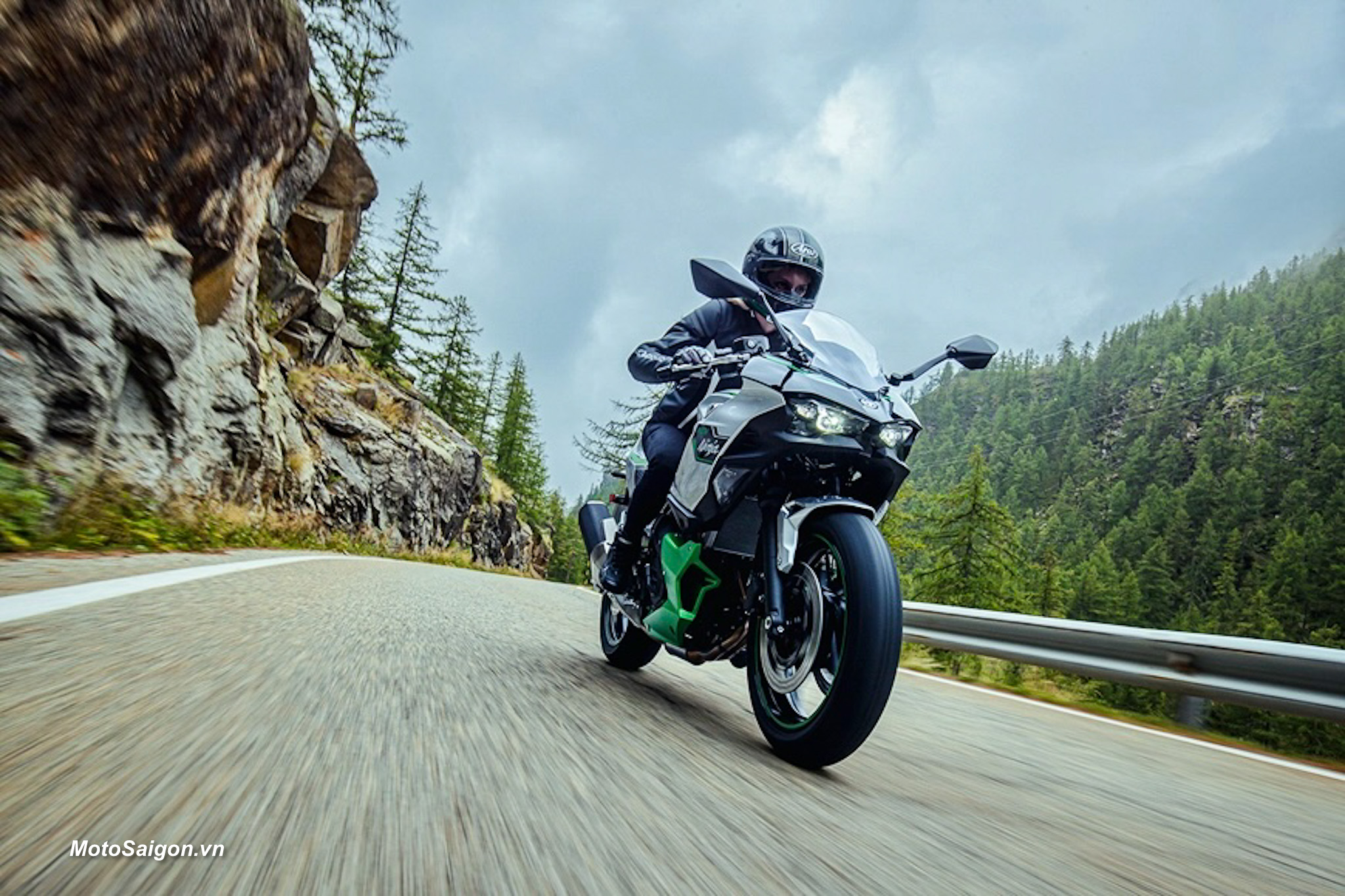 Kawasaki chuẩn bị ra mắt 03 mẫu mới tại EICMA 2023