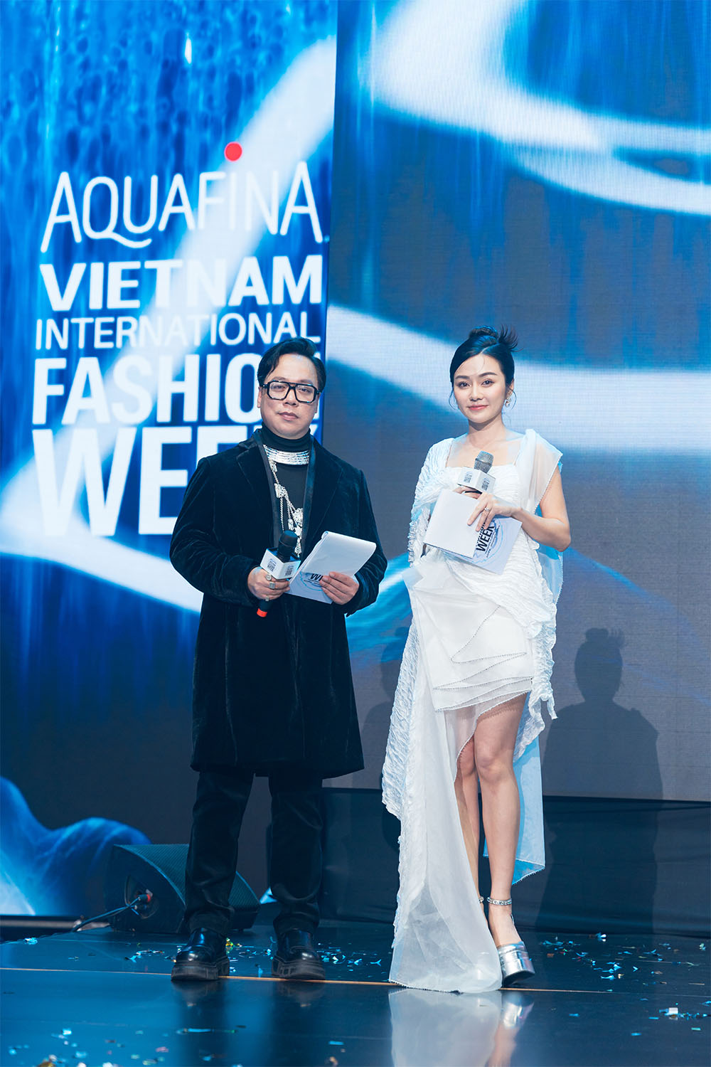 Harper's Bazaar_Đức Phúc hát mở màn AVIFW Thu đông 2023_06