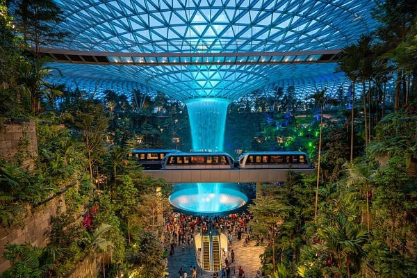 Sân bay Changi thêm thác nước ảo cao 14 m