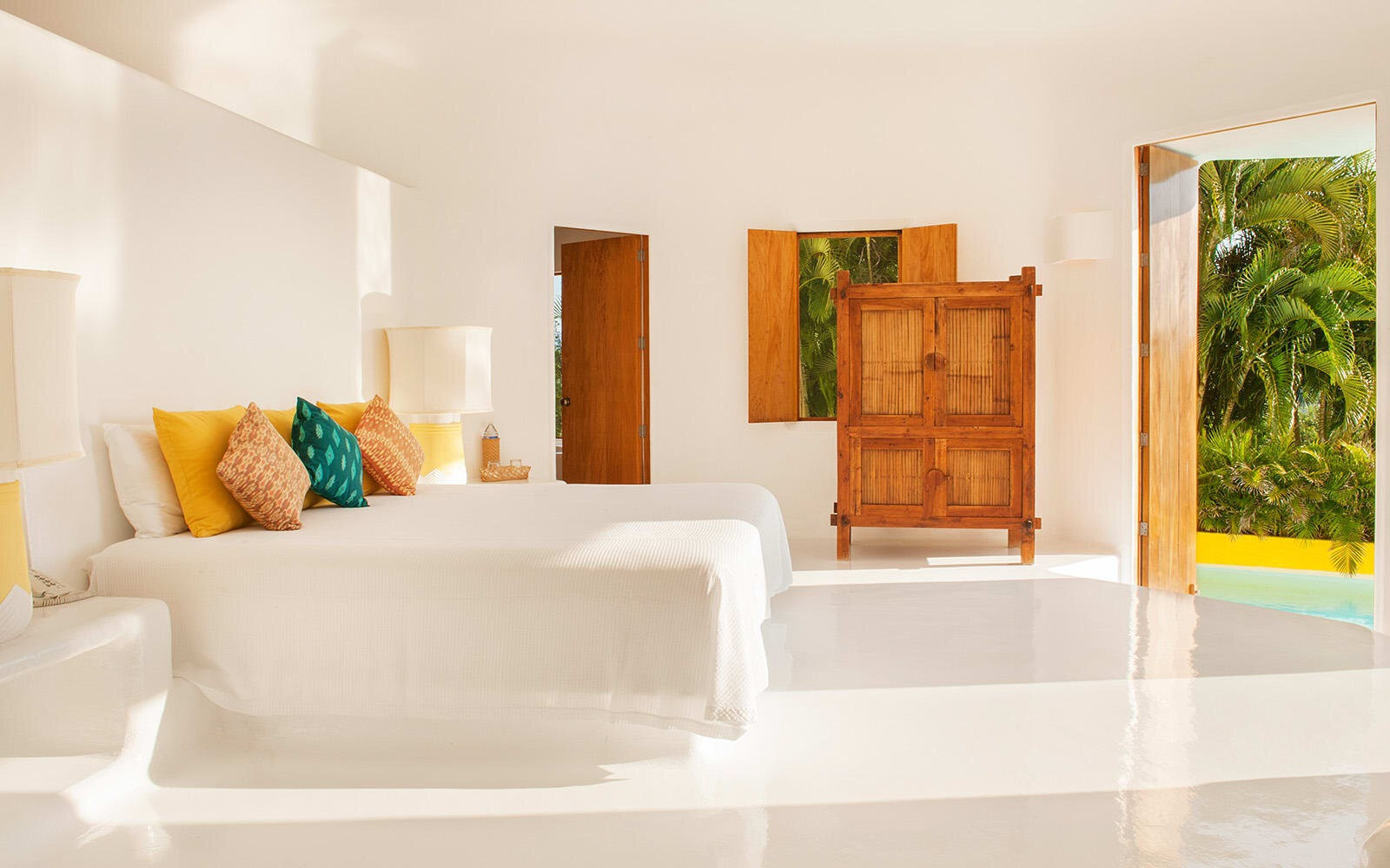 Ngắm lâu đài nổi đẹp như tranh vẽ trên đỉnh núi Mexico