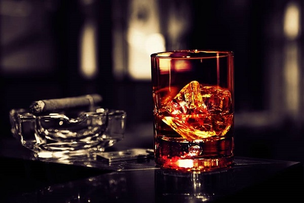Rượu Rum Có Hương Vị: Hướng Dẫn Về Nhãn Hiệu Và Hương Vị Tốt Nhất