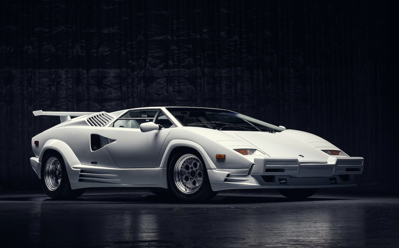 Siêu xe Lamborghini Countach 34 tuổi vỡ nát vẫn được trả giá 1,35 triệu USD