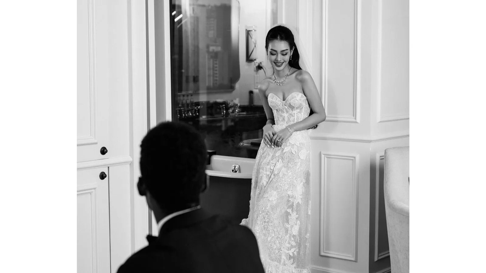 Chiến dịch cưới Maison De Bijoux mang tên “A Modern Fairytale”
