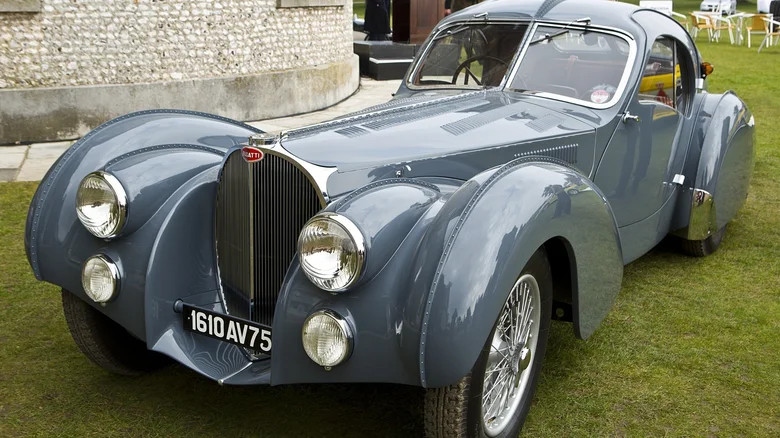 mẫu xe Bugatti đắt giá nhất 