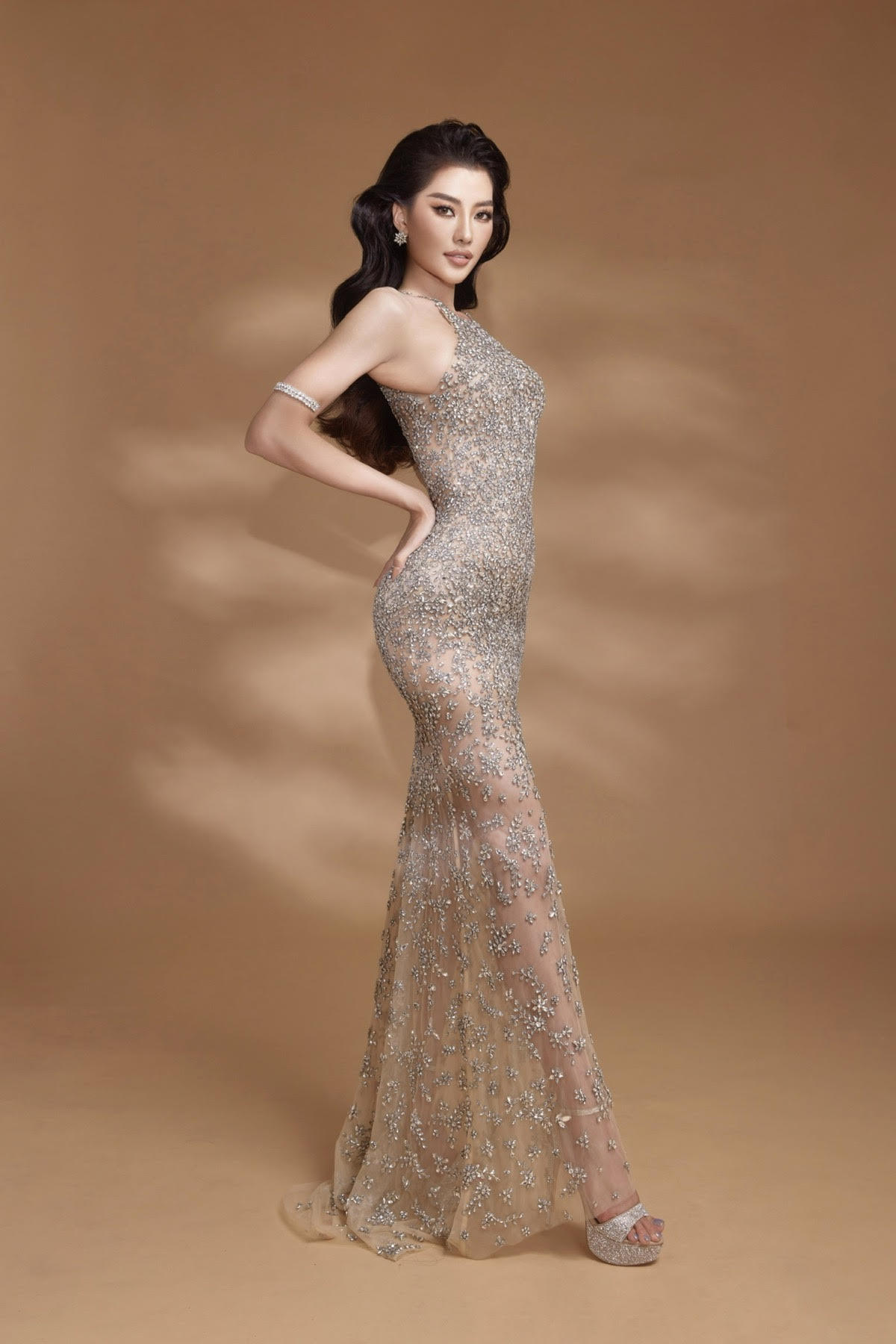 Miss Cosmo Việt Nam Hoàng Nhung