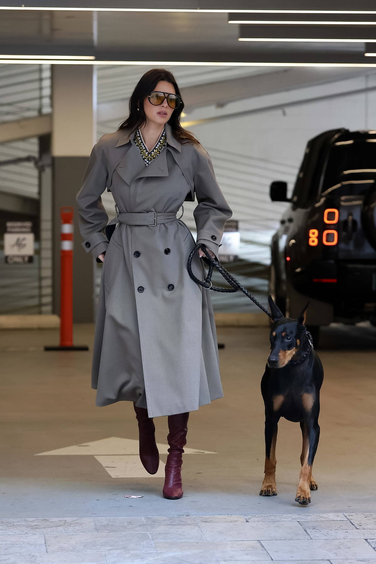 Kendall Jenner nổi bật với phong cách "quiet luxury" thời thượng