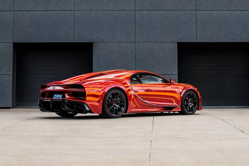 Đẳng cấp chơi xe đại gia: mua Bugatti Chiron Super Sport "ton-sur-ton"