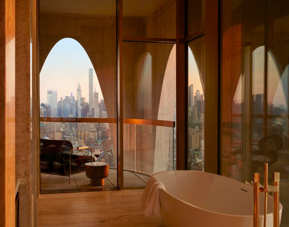 Căn penthouse ở New York trong phim 'Succession' được bán với giá 29 triệu USD