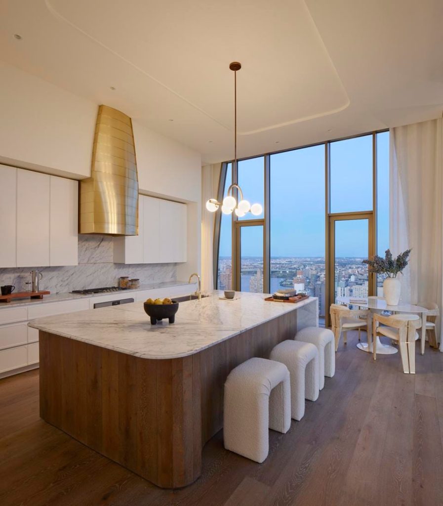 Căn penthouse ở New York trong phim 'Succession' được bán với giá 29 triệu USD
