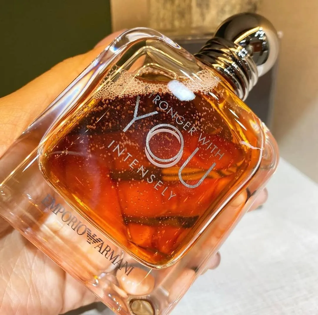Top 8 chai nước hoa Giorgio Armani ấn tượng nhất 2023