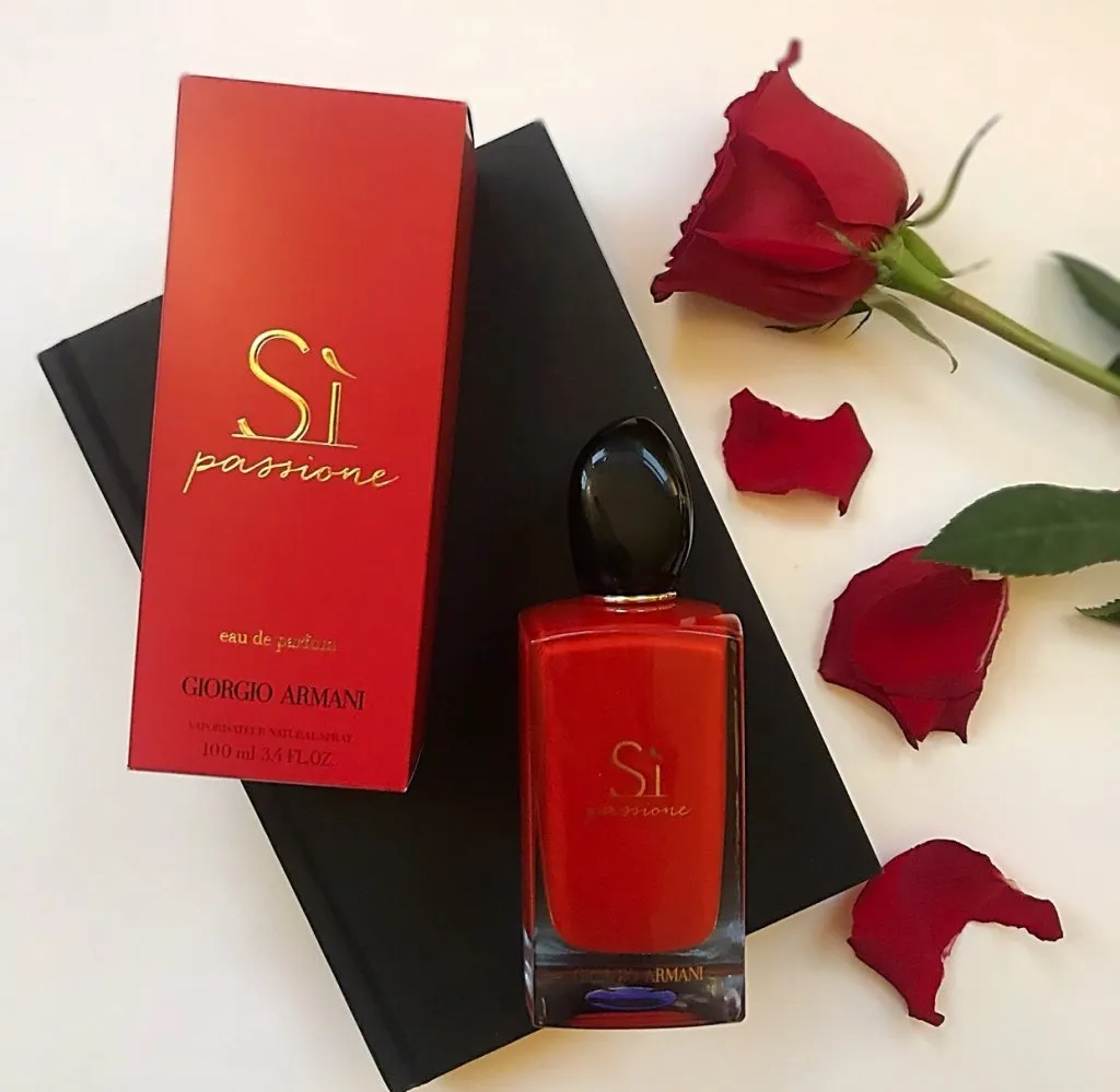 Top 8 chai nước hoa Giorgio Armani ấn tượng nhất 2023