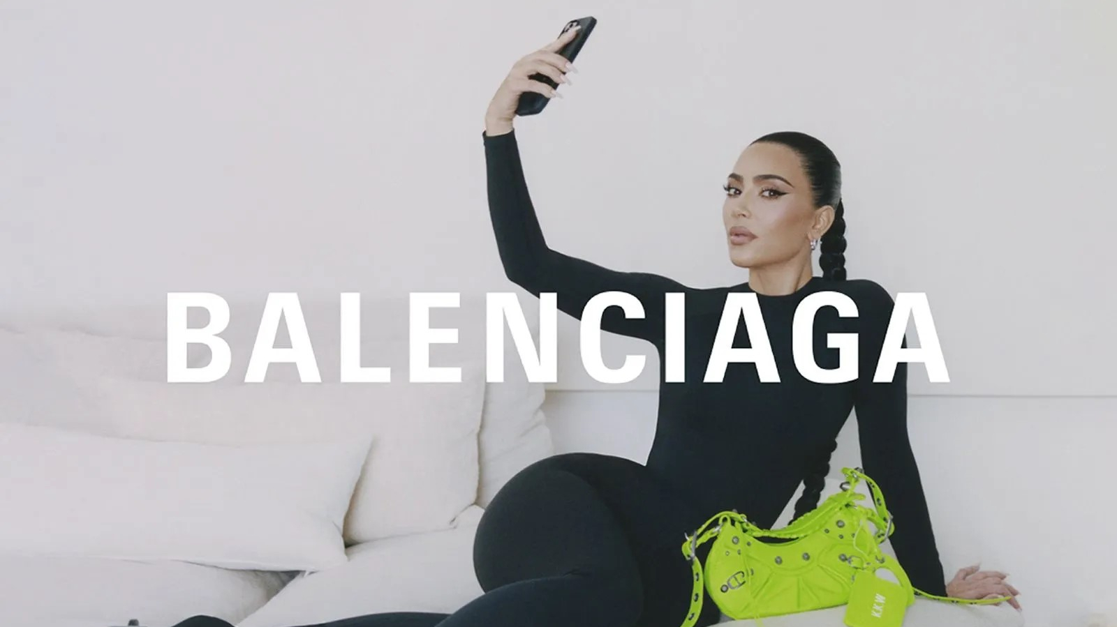Lịch sử thương hiệu Balenciaga trong thiết kế thời trang hiện đại và bền vững