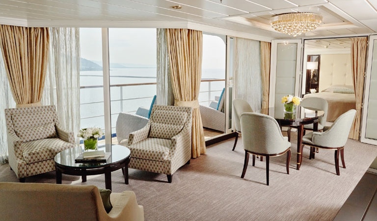 Du thuyền Regent Seven Seas Mariner