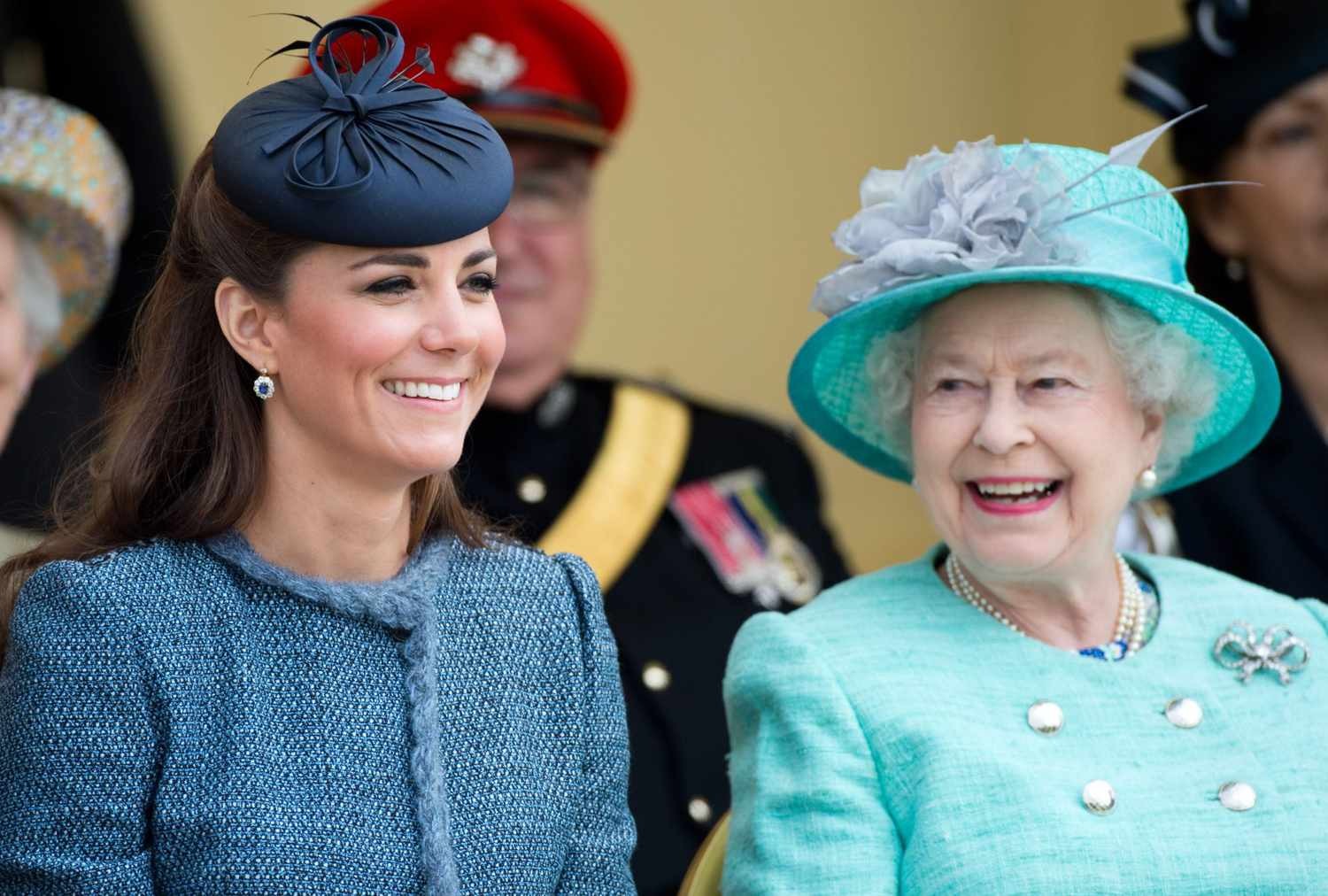 Công nương Kate Middleton và bộ sưu tập trang sức độc quyền, được thừa hưởng từ Nữ hoàng Elizabeth II