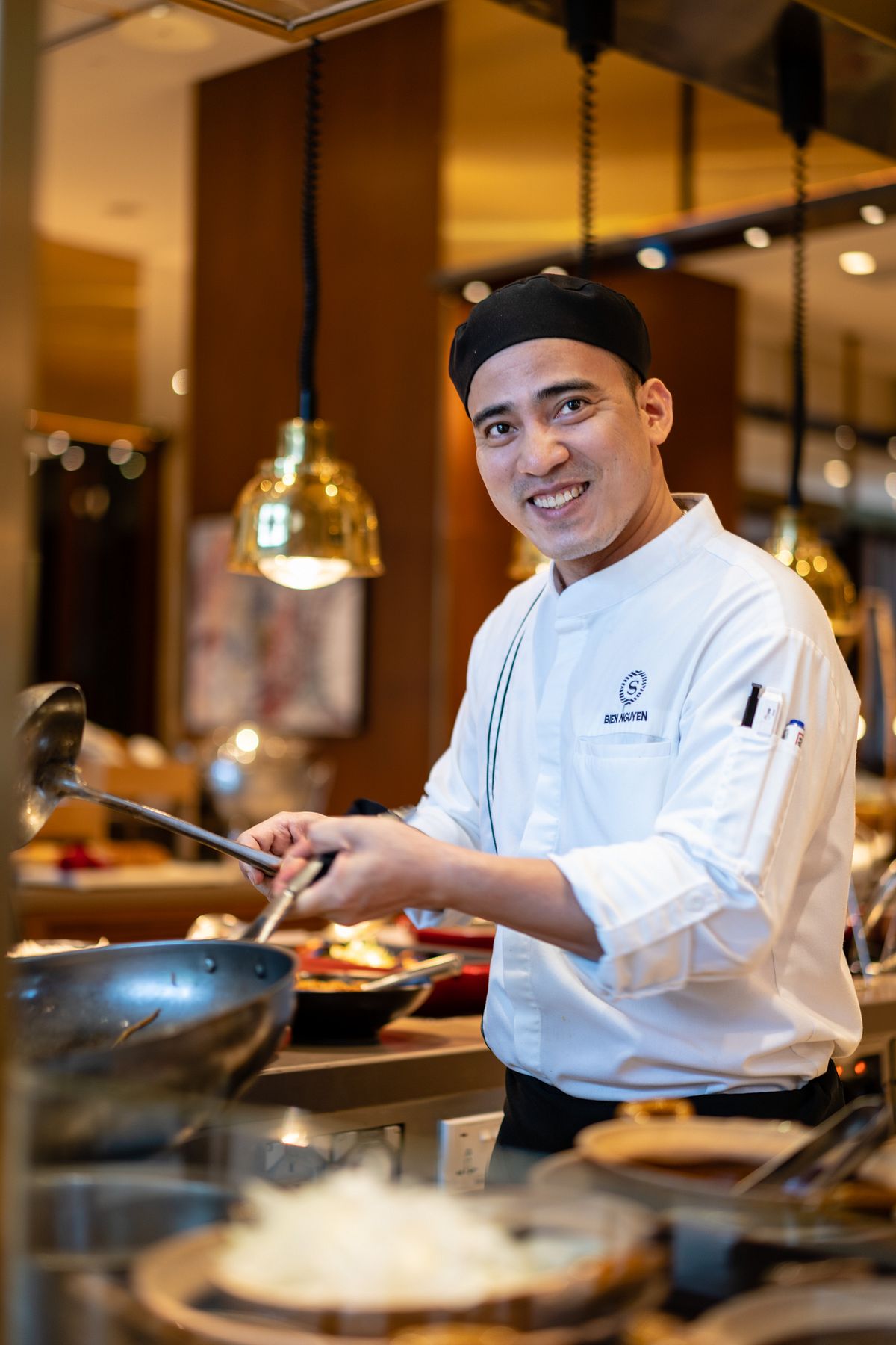 Trải nghiệm ẩm thực tinh tế cùng nhà hàng Saigon Café