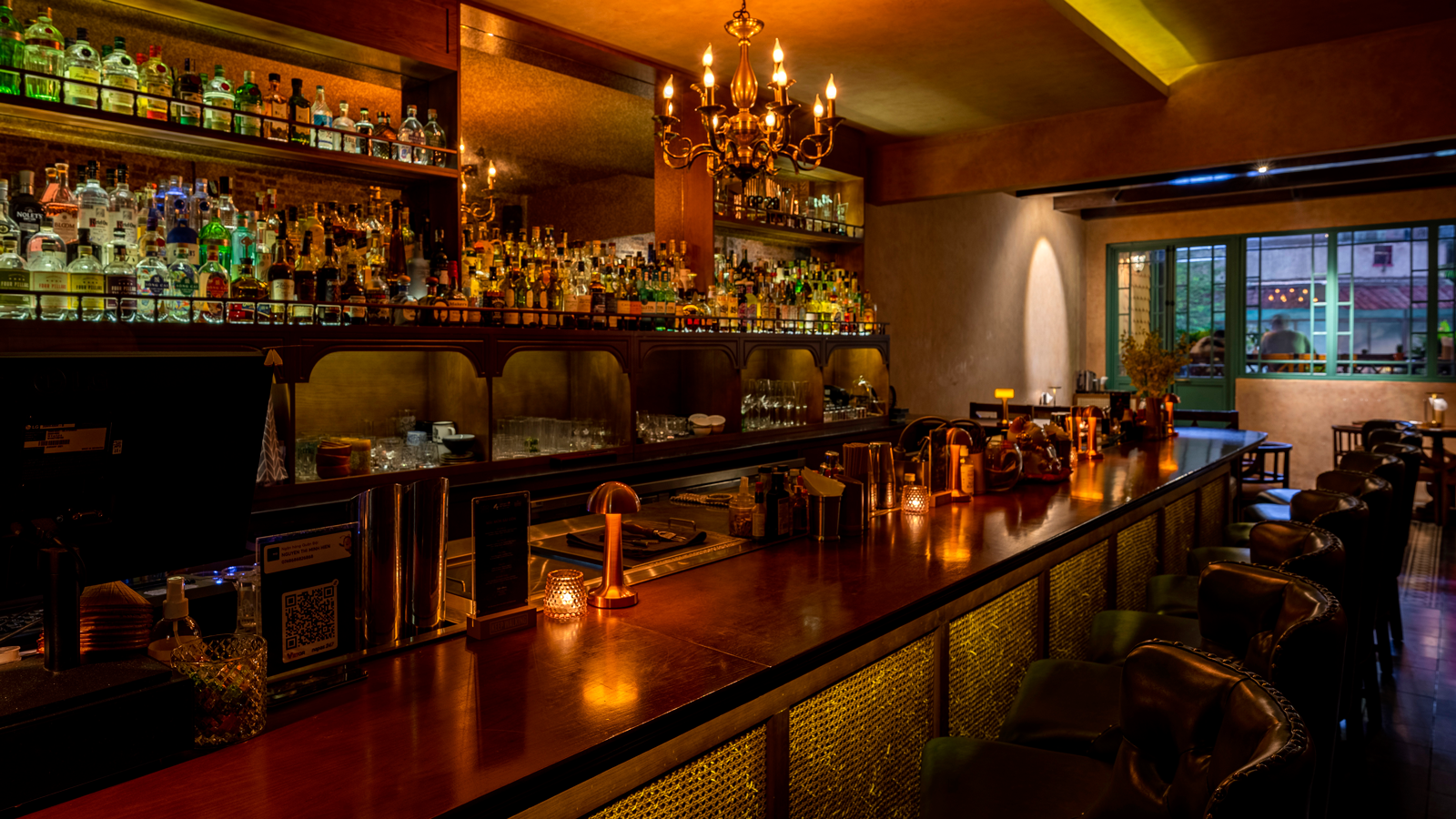 Những quán bar phong cách đất Sài thành