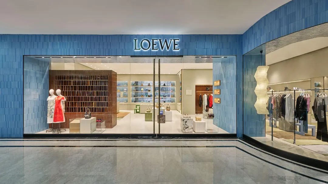 Lần đầu tiên ra mắt cửa hàng Loewe tại Việt Nam