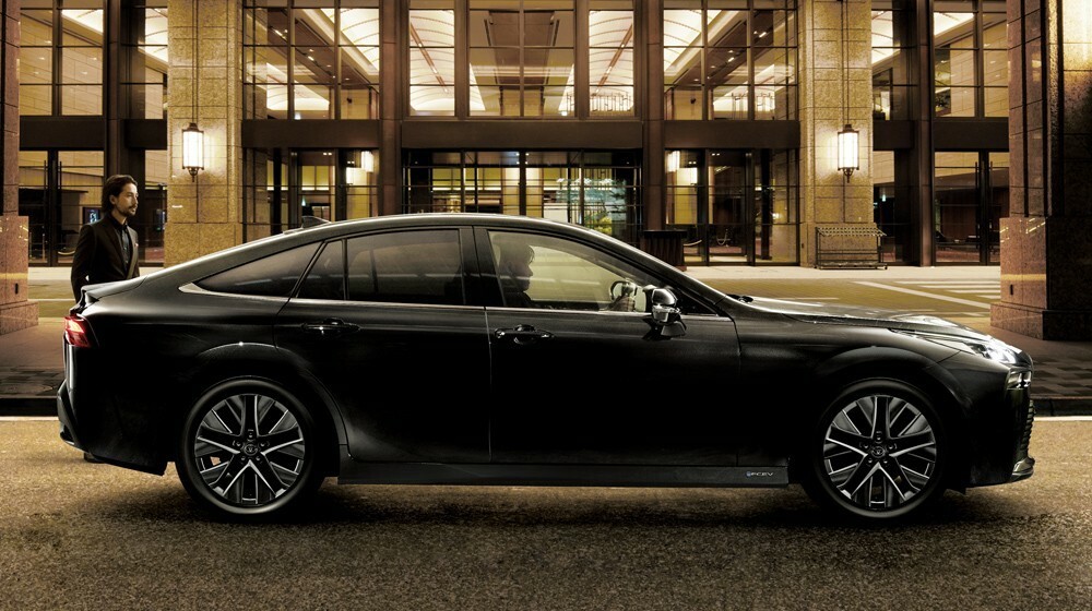 Xe chạy hydro Toyota Mirai 2024 ra mắt