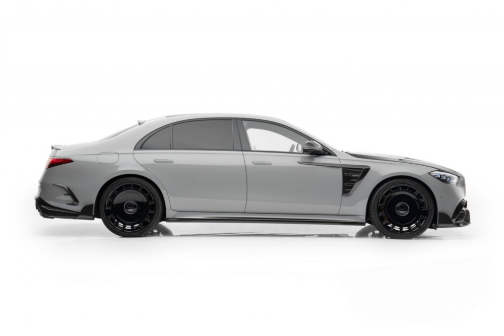Mê mẩn với Mercedes-AMG S63 E Performance độ Mansory