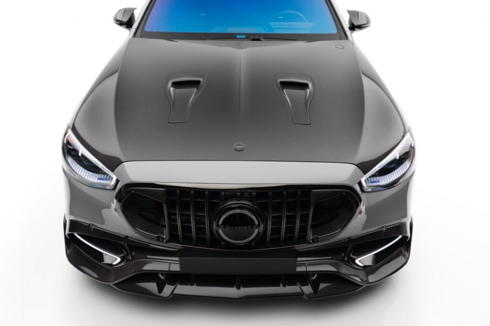 Mê mẩn với Mercedes-AMG S63 E Performance độ Mansory